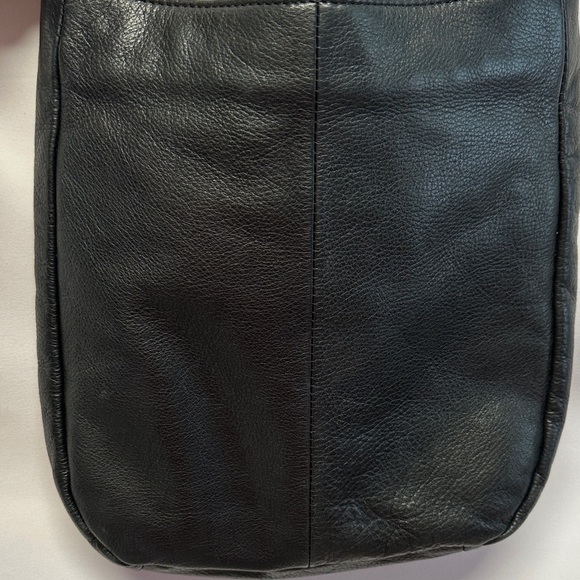 Margot New York Black Genuine Leather Pebbled Crossbody Bag EUC - Picture 6 of 8